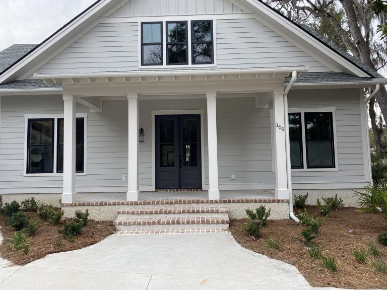 How Long Do Gutters Last on a House?