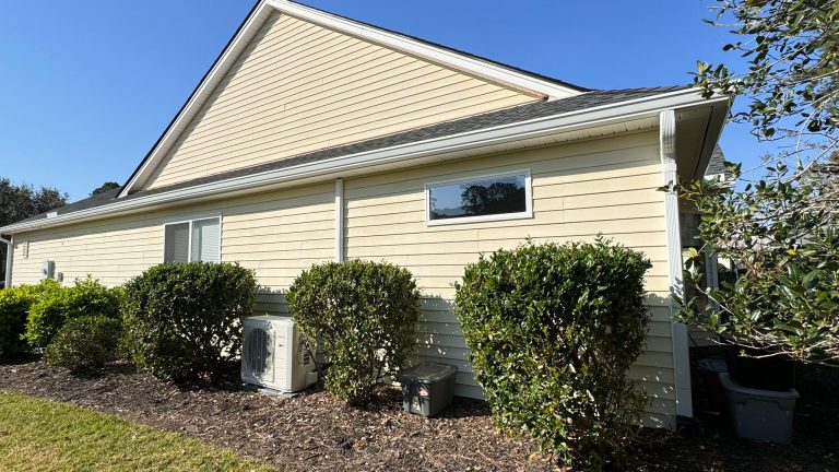 How Much Does It Cost to Replace Gutters Around the House?