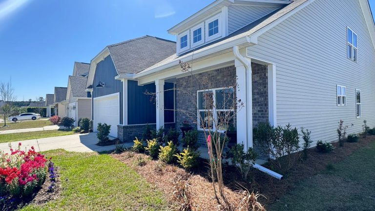 Should Gutters Sit Flush With Fascia: Proper Alignment Installation Guide